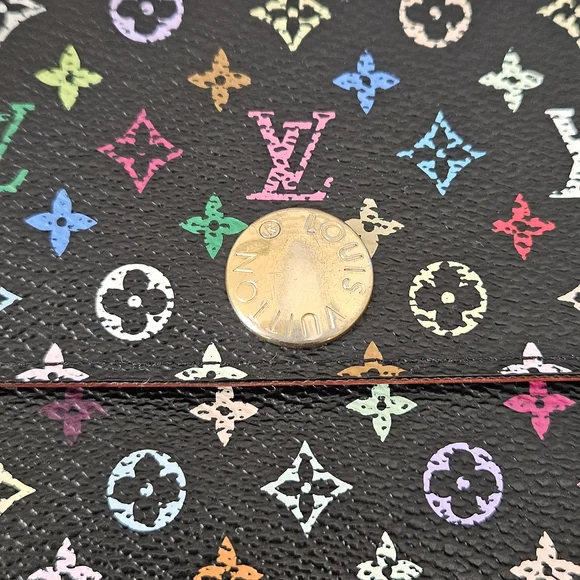 Louis Vuitton Murakami Monogram Sarah Wallet with Elegant Crossbody Chain - Picture 10 of 11